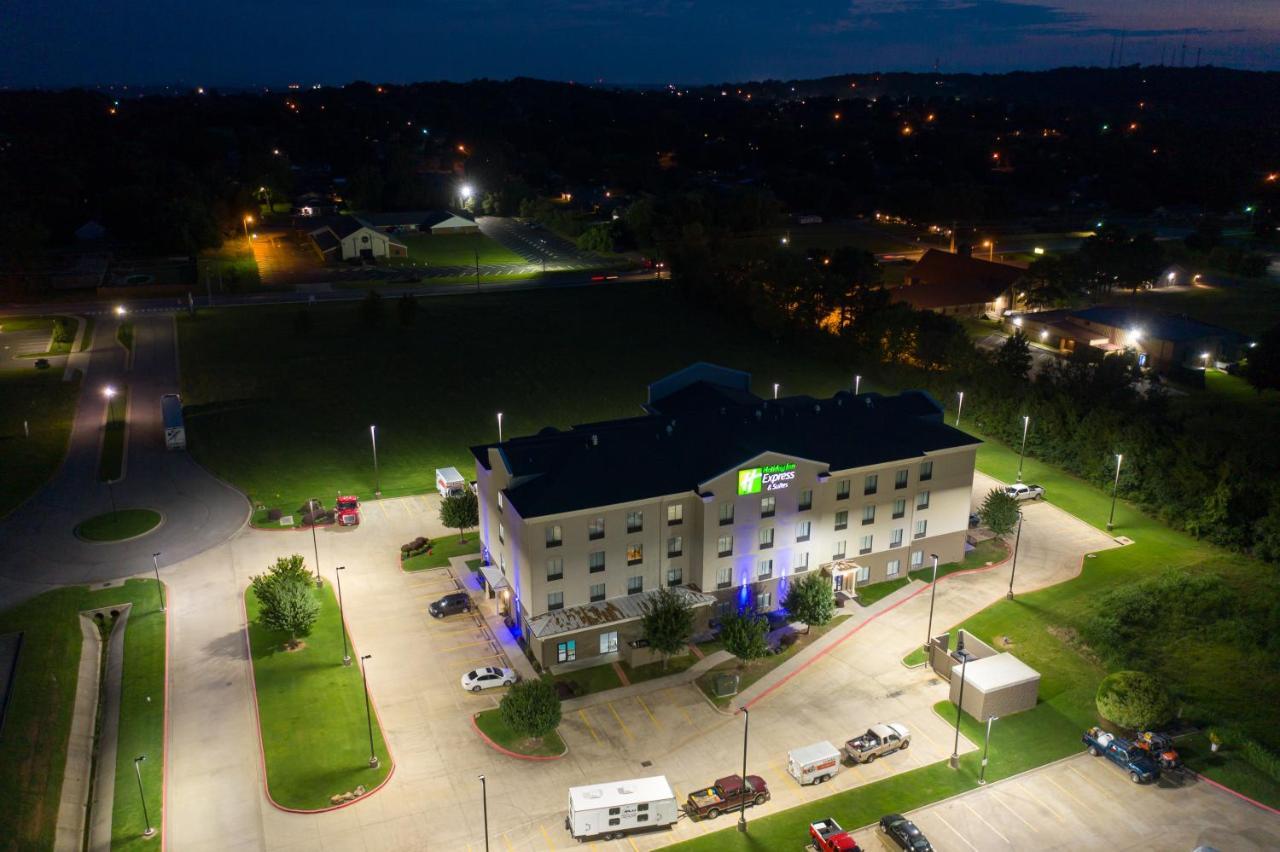 Holiday Inn Express & Suites Van Buren-Fort Smith Area, An Ihg Hotel Buitenkant foto