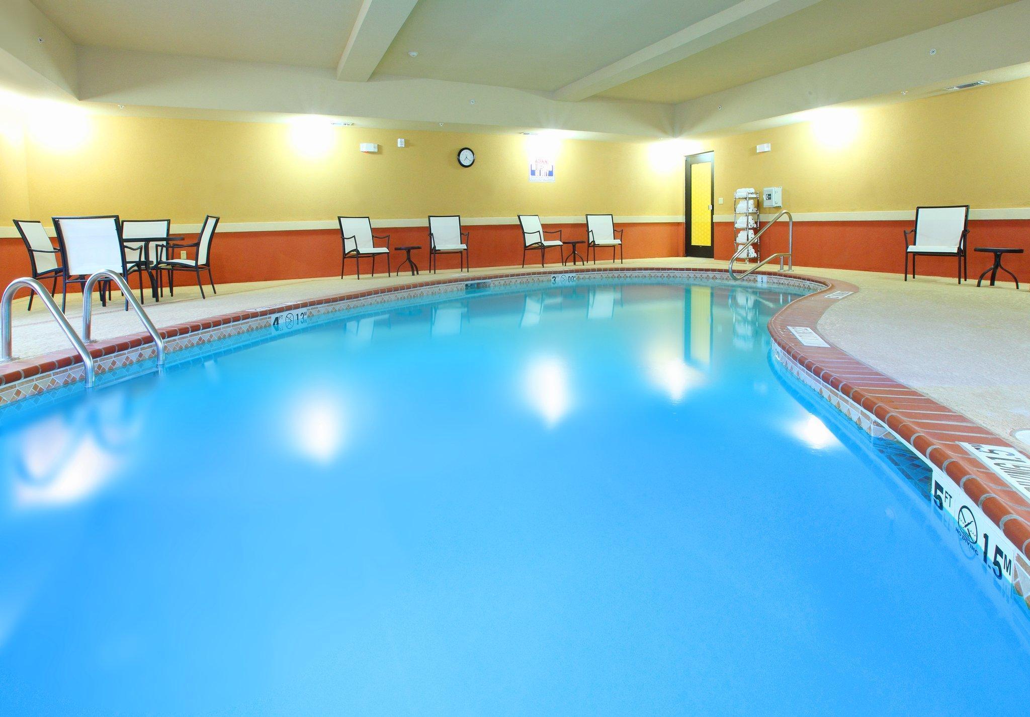 Holiday Inn Express & Suites Van Buren-Fort Smith Area, An Ihg Hotel Buitenkant foto