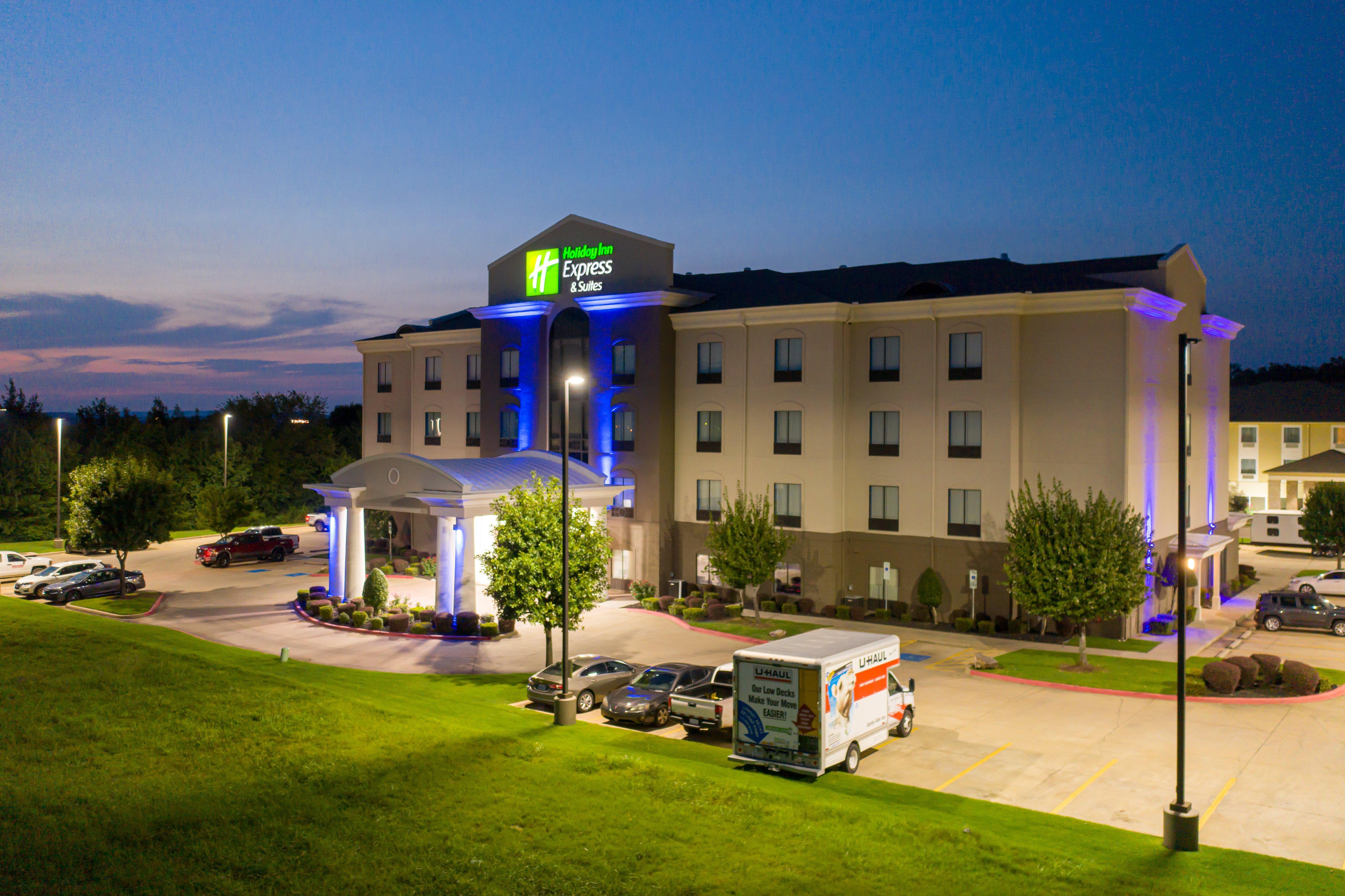 Holiday Inn Express & Suites Van Buren-Fort Smith Area, An Ihg Hotel Buitenkant foto