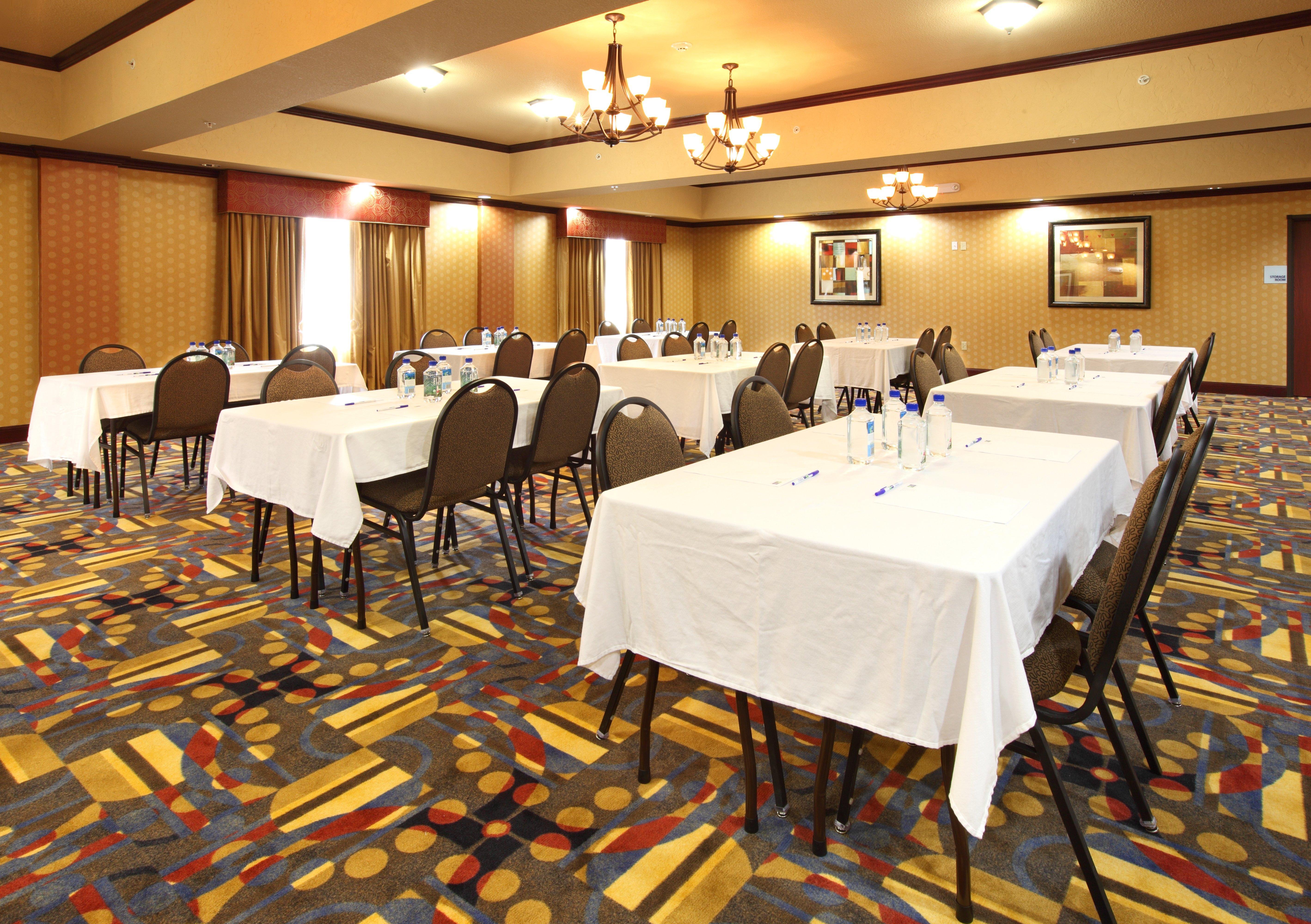 Holiday Inn Express & Suites Van Buren-Fort Smith Area, An Ihg Hotel Buitenkant foto