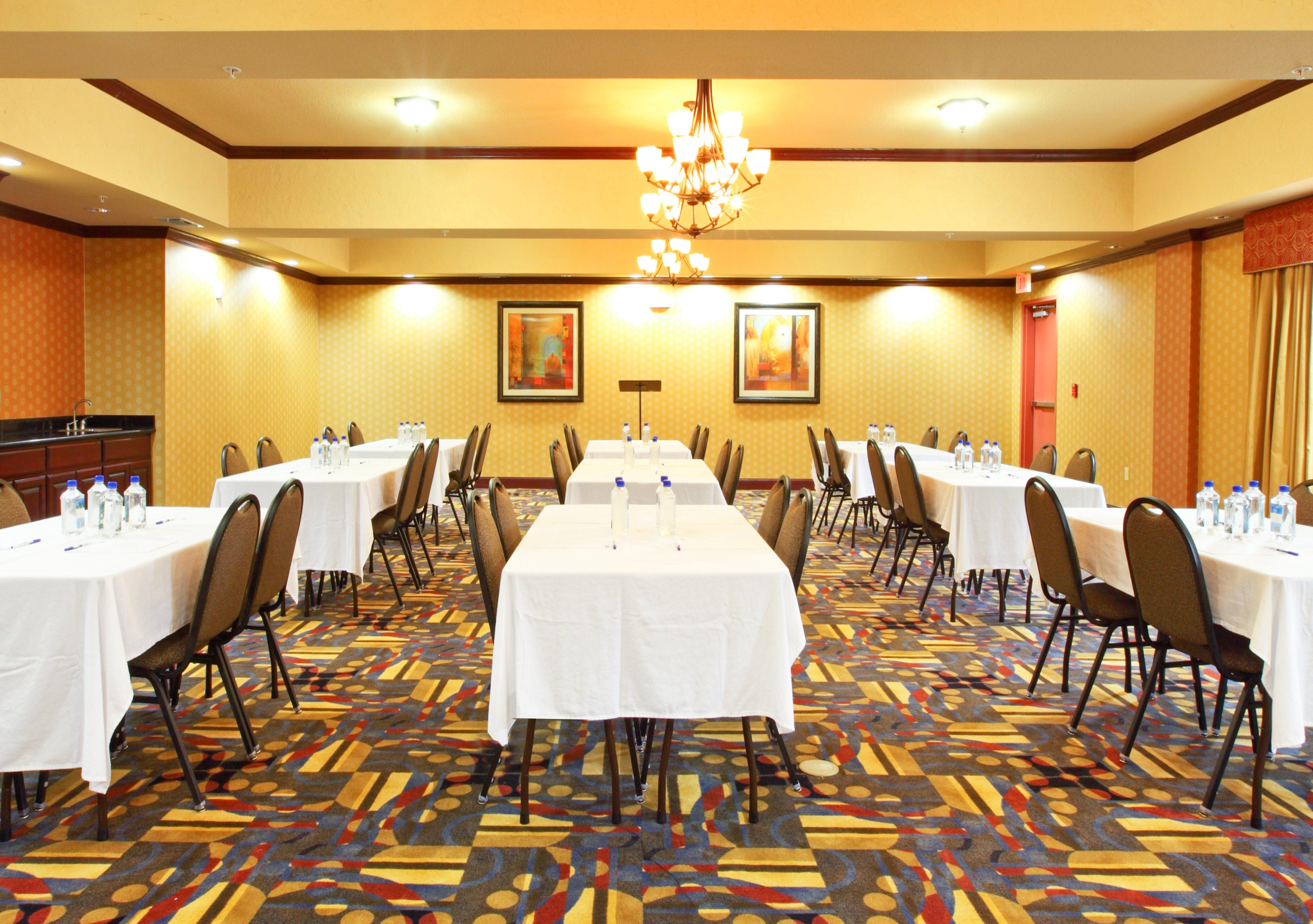 Holiday Inn Express & Suites Van Buren-Fort Smith Area, An Ihg Hotel Buitenkant foto